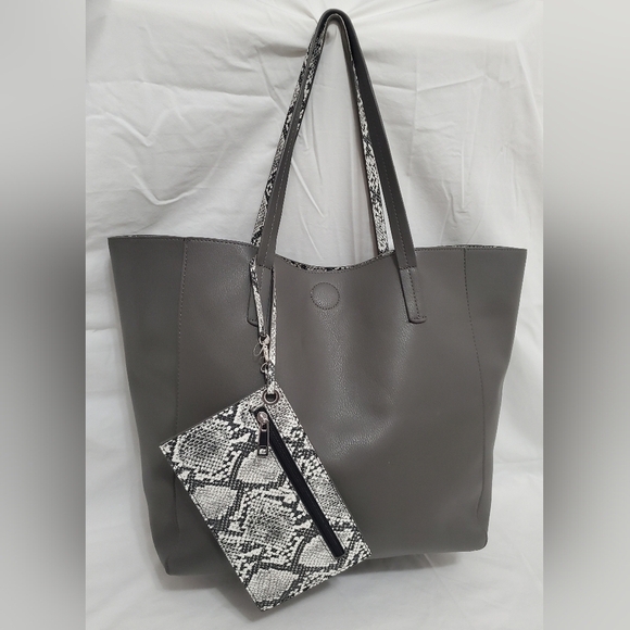Vegan Leather & Faux Snake Skin Reversible Tote and Wristlet/Wallet - Picture 12 of 12